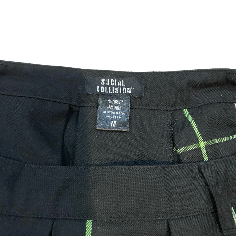 Hot Topic Pleated Mini Green And Black Grid Chain Skirt Goth Punk Emo Alt Size M - Picture 3 of 7
